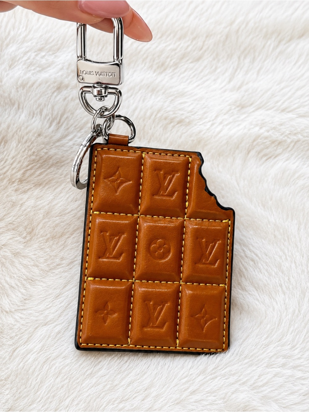 Keychain Tan Chocolate Tile Leather Key & Card Holder with Silver Hardware